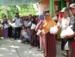 LP3 Rembang Salurkan Bantuan Sosial untuk Lansia di Desa Tlogomojo