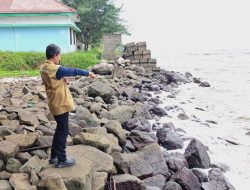 Pemerintah Pastikan Penanganan Abrasi Pantai Sarang Rembang Dimulai Tahun Ini