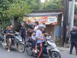 LP3 Rembang Gelar Aksi Berbagi Takjil Sekaligus Rayakan HUT Ketua ke-49