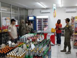 Satpol PP Rembang Sisir Toko Modern, Tegur Gerai yang “Bandel” Buka Terlalu Pagi