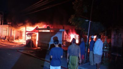 Kebakaran Hebat Hanguskan Bengkel “Ibas Motor” di Sulang Rembang, Kerugian Ditaksir Capai Miliaran