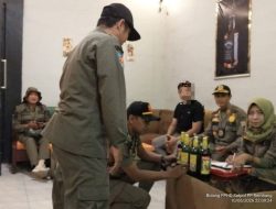Satpol PP Rembang Sita 78 Botol Minuman Beralkohol Ilegal dalam Operasi Penertiban Kafe dan Karaoke