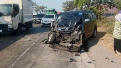 Dihantam dari Depan Usai Salip Truk di Pantura Kaliori, Empat Orang Dilarikan ke Puskesmas