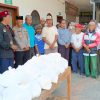 LP3 Rembang Salurkan Puluhan Paket Bansos Untuk Warga Lasem, Kapolsek Beri Apresiasi